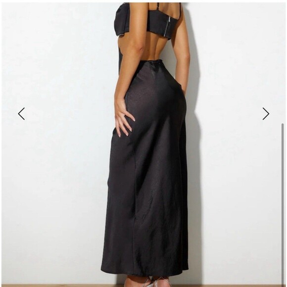 HELLO MOLLY Satin Bow Maxi Dress ‘All the Likes’ Black Size M Wedding Rhinestone - Picture 2 of 14